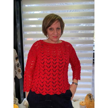 Maglia lavorata a mano rossa  effetto pizzo traforo cotone