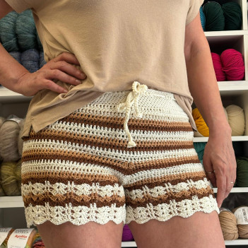 Pantaloncino uncinetto cotone marrone panna lavorato a mano